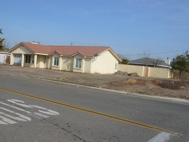2nd image of 17019 Crystal Dr