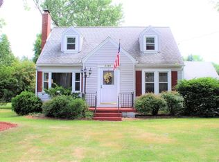 5365 Bay View Rd, Hamburg, NY 14075