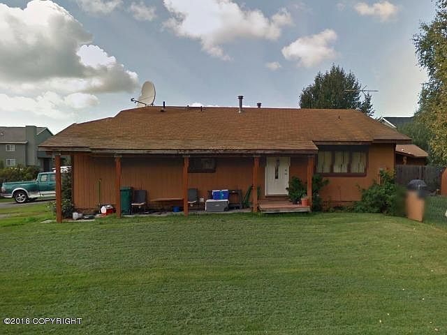 2nd image of 1151 China Berry Cir