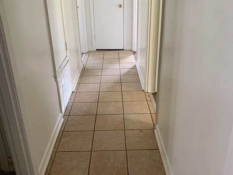 Oakwood Dr — Photo 7