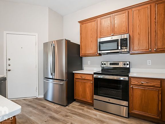 3rd image of 1521 Trent Dr