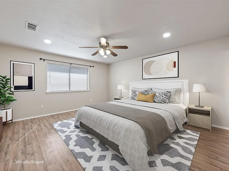 210 Mesquite Cir — Photo 11