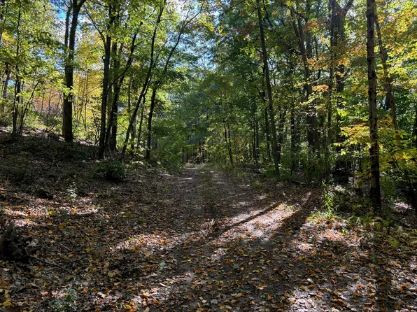 17 Wall St, Bolton, CT 06043