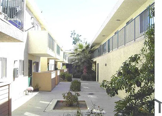 2 bed, 1000 sqft, $2,850 — Photo 1