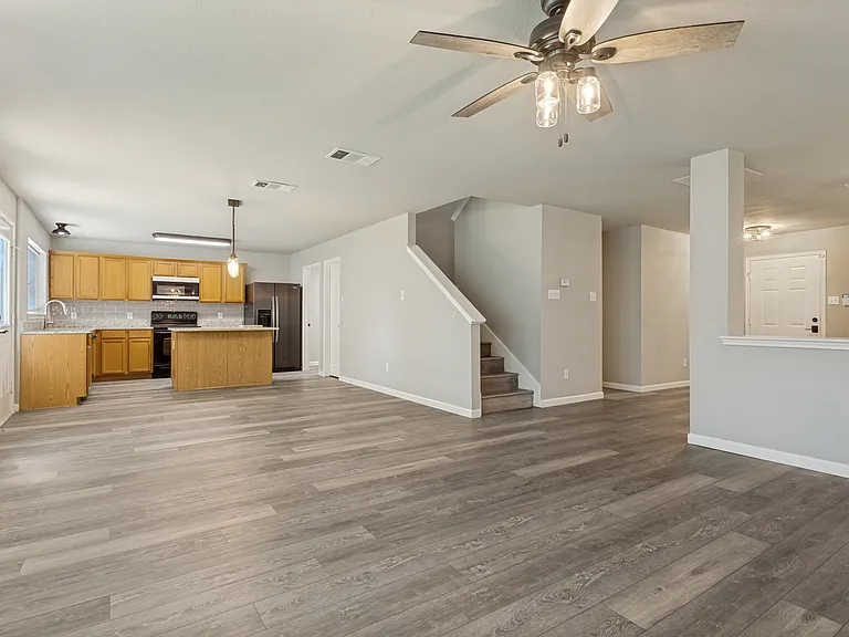 1817 Heron Dr — Photo 10