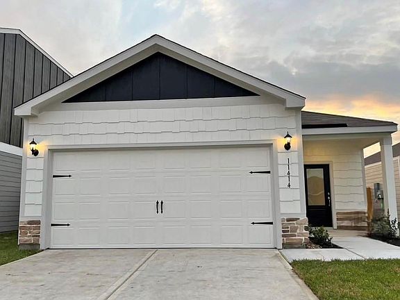 2nd image of 11414 Prairie Walk Dr
