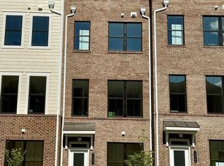 13801 Chrisswind Ave, Woodbridge, VA 22191