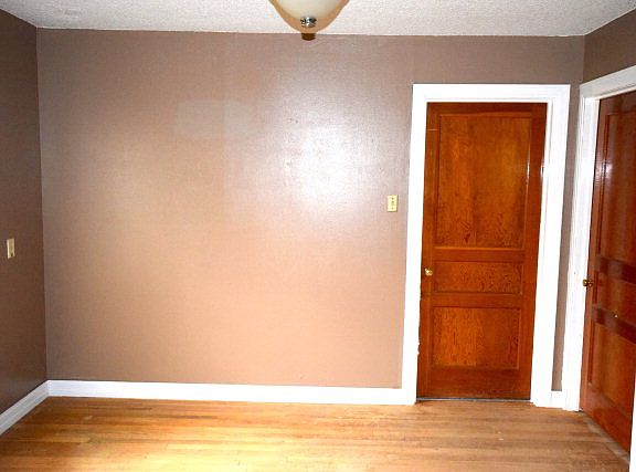 3rd image of 2104 N Washington Ave