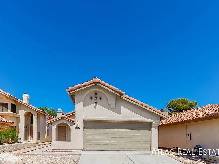 5218 Coral Vine Way — Photo 2