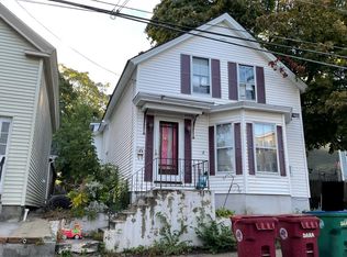 86 Lane St, Lowell, MA 01851