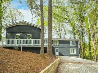1159 Timberland Dr SW, Lilburn, GA 30047