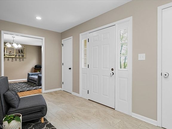 2nd image of 40 Tamarack Rd
