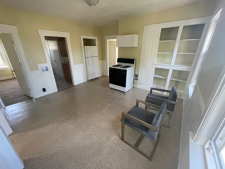 8 Wilson St #3 — Photo 6