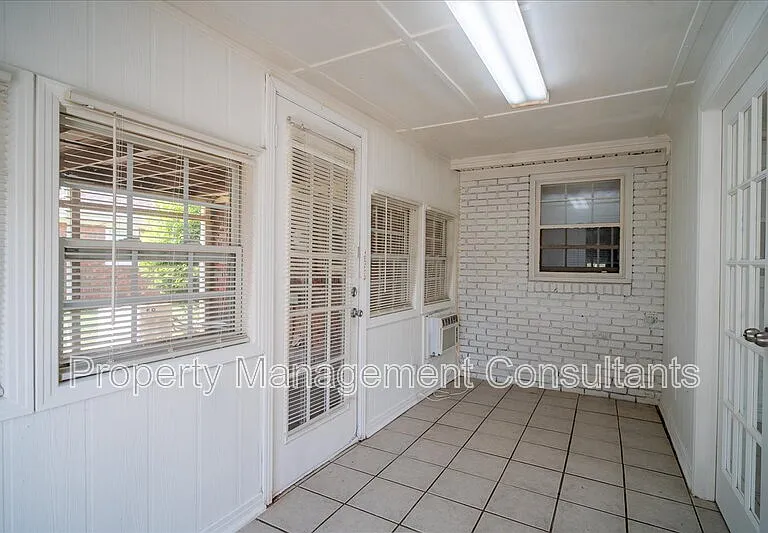 2524 Chickasaw Dr — Photo 21