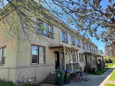 727 E Washington St, Iowa City, IA, 52240