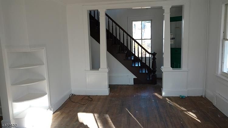 2nd image of 226 Main St