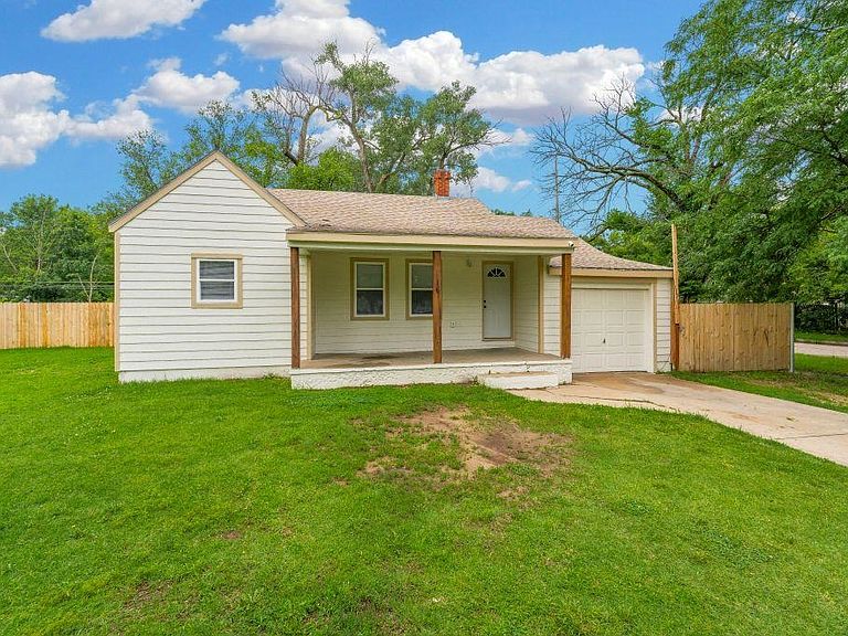 Listing photo 4