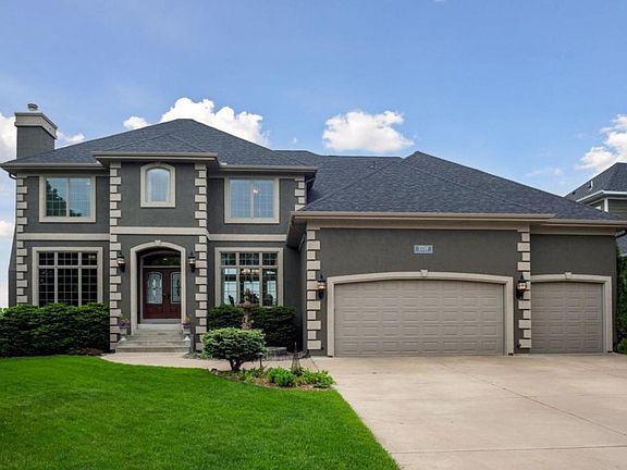 2nd image of 2238 Arnold Palmer Dr NE