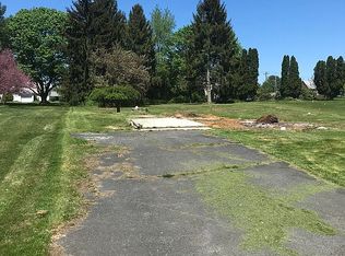 944 Nixon Dr, Mechanicsburg, PA 17055