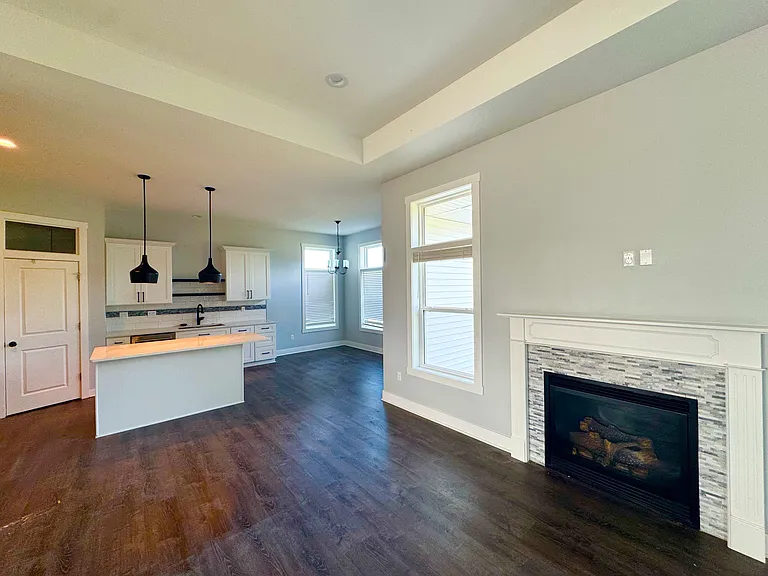 602 Chardonnay Ct — Photo 5