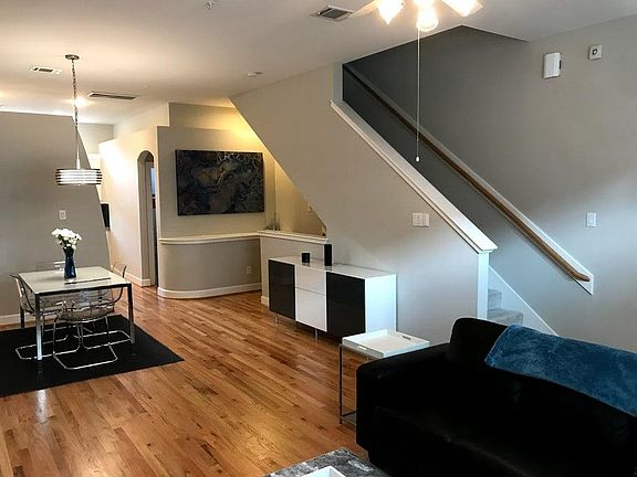 2nd image of 648 Westcross St #402