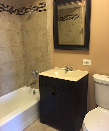 2nd image of 34 King Arthur Ct APT 10