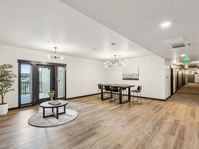 Trailhead Apartments — Photo 4