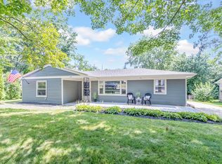 646 Mount Vernon Pl, Batavia, IL 60510