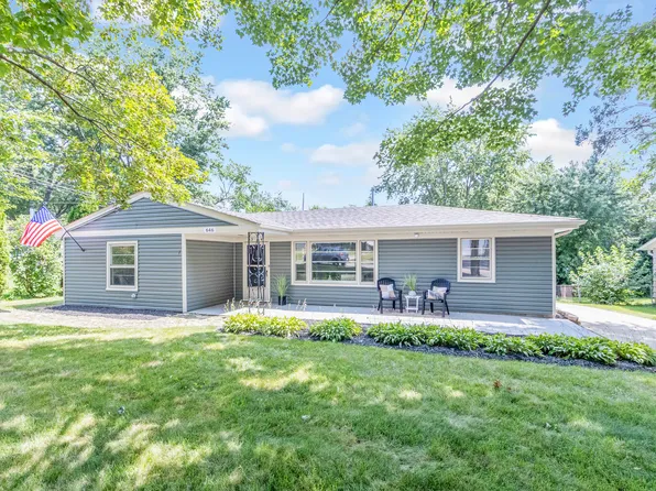 646 Mount Vernon Pl, Batavia, IL 60510