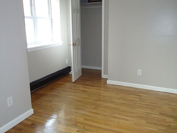 3rd image of 1408 Bedford Ave APT 3