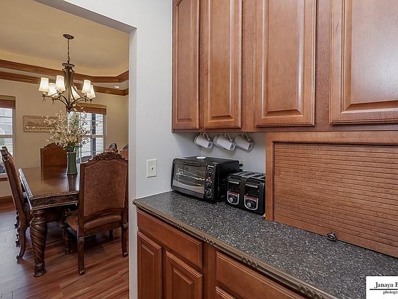 5th image of 520 Caledonia Dr