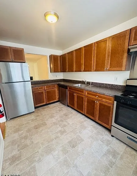 181 J 5 Long Hill Rd #J-5 — Photo 9