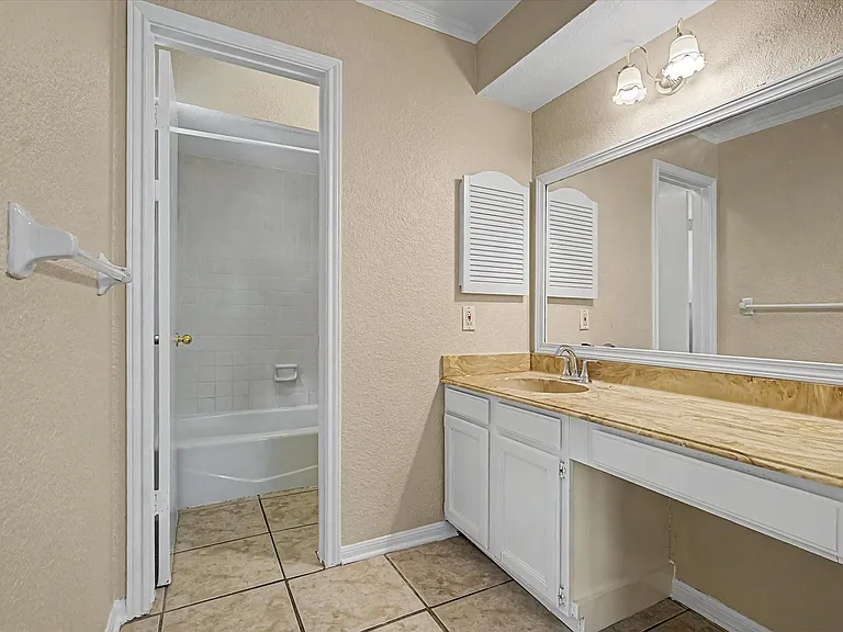 7315 Foxside Ln — Photo 22