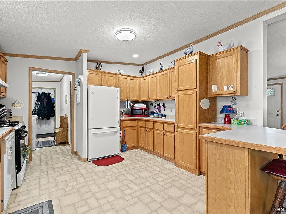 11092 Indianwood Ct, photo 7