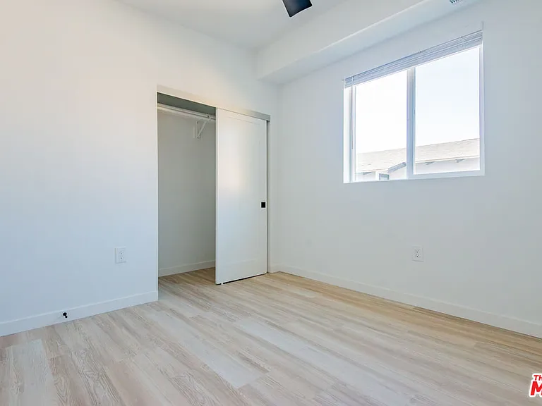 2602 Carnegie Ln #6 — Photo 21