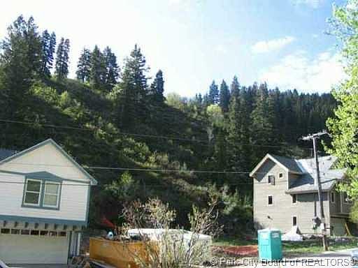 5th image of 330 Daly Ave #330