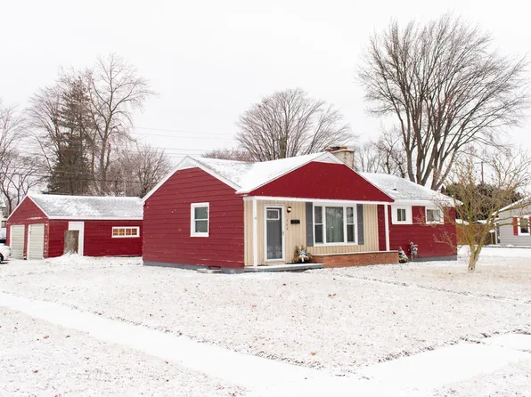 1568 Vermont Ave, Marysville, MI 48040