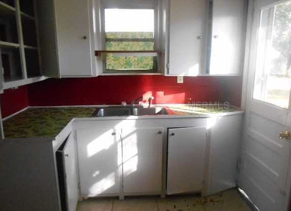 4th image of 1603 Miller Ave