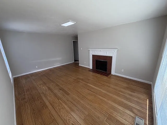 1269 Chapel Ave — Photo 3