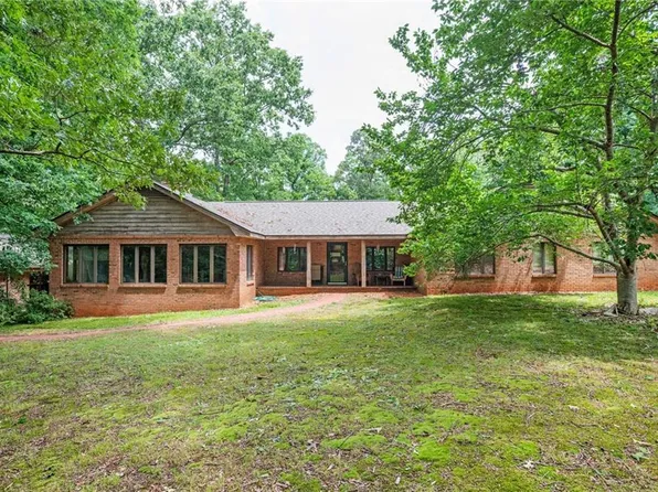 801 Buford Carey Rd, Hull, GA 30646