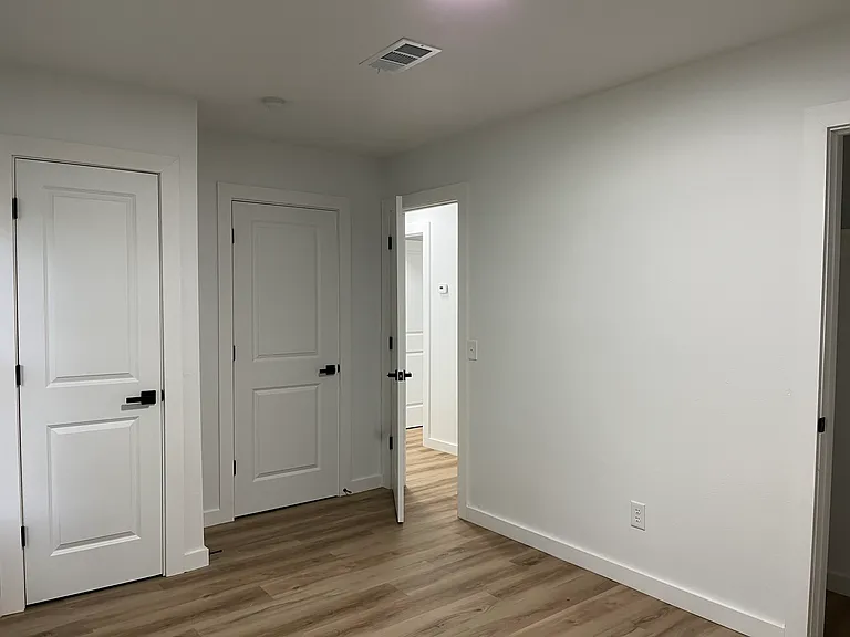 407 SW 4th St — Photo 7