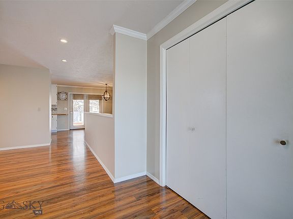 5th image of 211 Quinella St