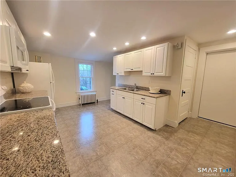 14 Prospect Hill Rd #B — Photo 7