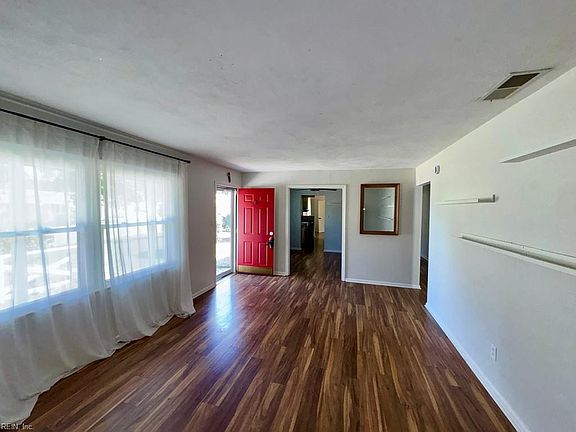 4th image of 4025 Windsor Gate Pl
