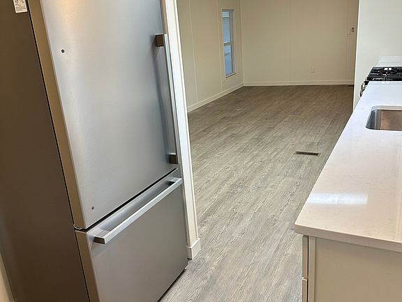 5th image of 748 W Monte Blanco Dr #10