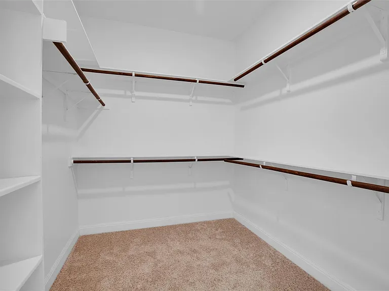 5724 Siragusa Dr — Photo 19