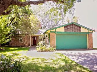 504 Runstone Dr, Irving, TX 75060