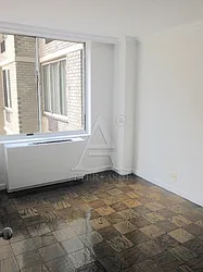 Rented by Peter Ashe