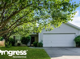 3928 Far West Dr, Charlotte, NC 28269