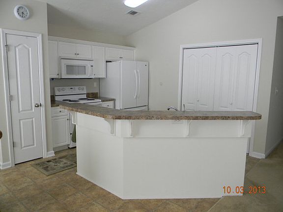 3rd image of 3113 Saint Charles Ave